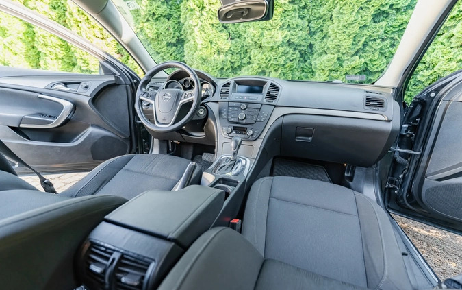 Opel Insignia cena 32900 przebieg: 205000, rok produkcji 2013 z Wysokie Mazowieckie małe 631